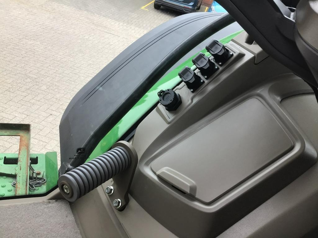 Farm tractor John Deere TRAKTOR 7R350: picture 12 Farm tractor John Deere TRAKTOR 7R350: picture 12