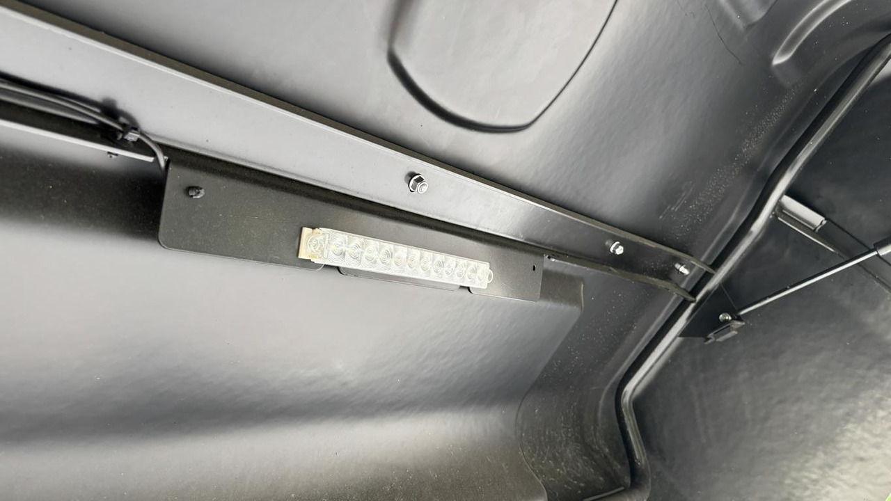 John Deere V461M - PAKET FÜR RUNDBALLENPR - Bale wrapper: picture 5 John Deere V461M - PAKET FÜR RUNDBALLENPR - Bale wrapper: picture 5