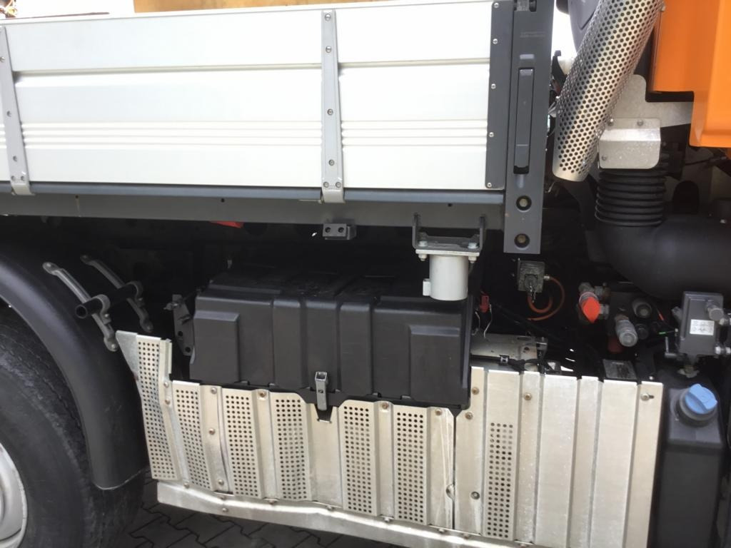 Municipal/ Special vehicle Mercedes-Benz UNIMOG U 527: picture 6
