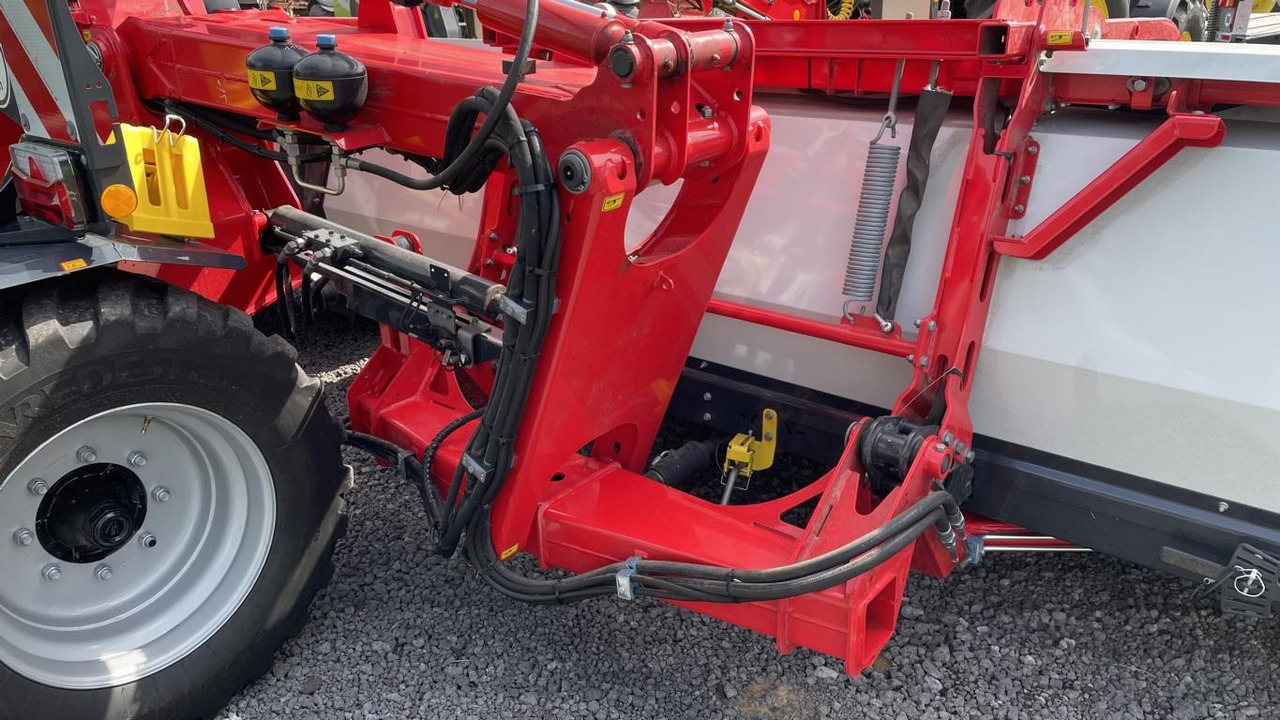 Pöttinger MERGENTO VT 9220 - Tedder/ Rake: picture 4 Pöttinger MERGENTO VT 9220 - Tedder/ Rake: picture 4