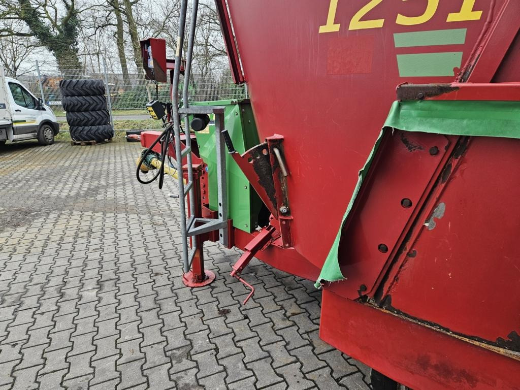 Forage mixer wagon Strautmann VERTI-MIX 1251: picture 12