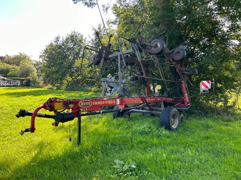 Vicon Fanex 1103 C - Tedder/ Rake: picture 1 Vicon Fanex 1103 C - Tedder/ Rake: picture 1