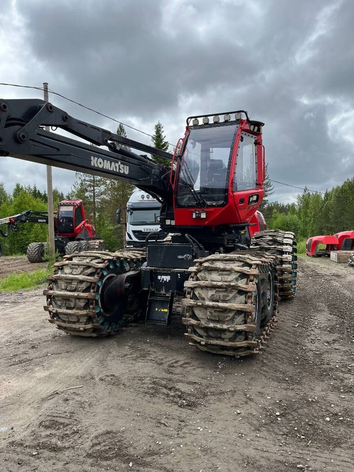 Forestry harvester Komatsu 901: picture 8