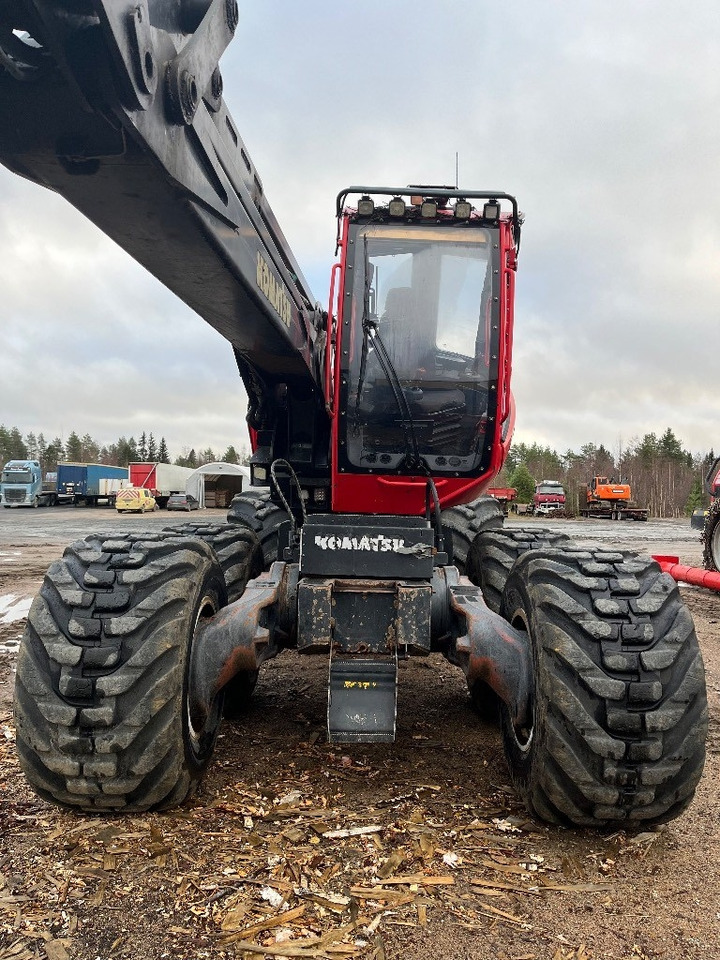 Komatsu 911 - Forestry harvester: picture 4 Komatsu 911 - Forestry harvester: picture 4