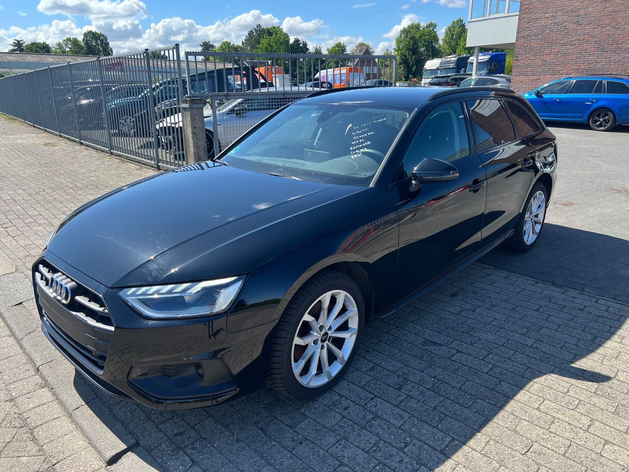 Audi A4 Avant 35 TFSI advanced Hybrid /Benzin AUTOMAT - Car: picture 1 Audi A4 Avant 35 TFSI advanced Hybrid /Benzin AUTOMAT - Car: picture 1