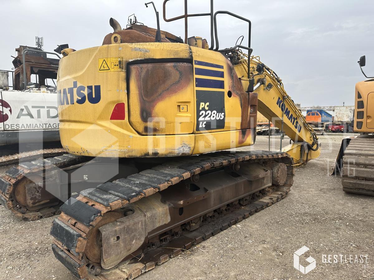 Komatsu PC228USLC-10 - Crawler excavator: picture 3 Komatsu PC228USLC-10 - Crawler excavator: picture 3