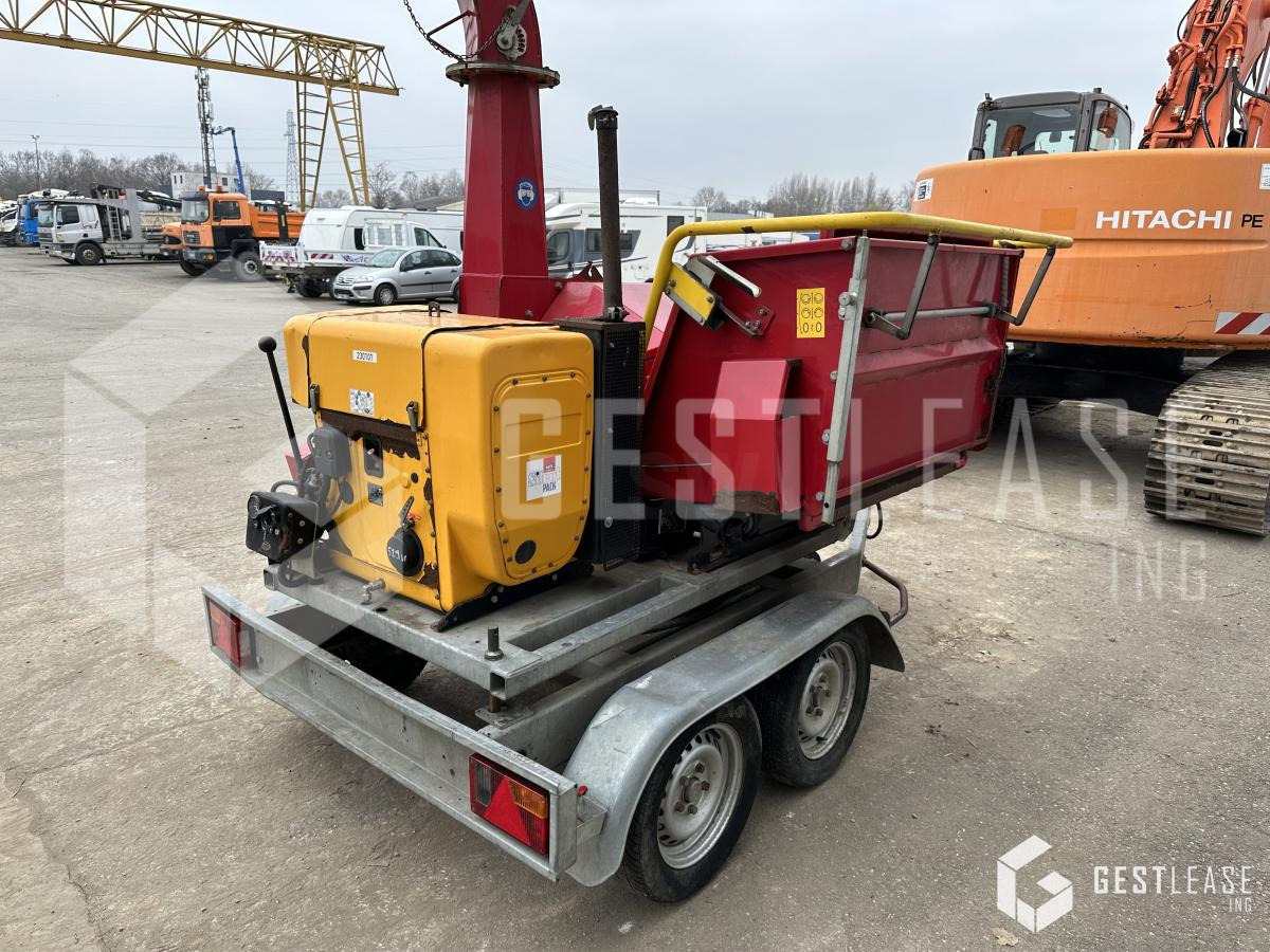 LINDDANA TP200 - Wood chipper: picture 3 LINDDANA TP200 - Wood chipper: picture 3