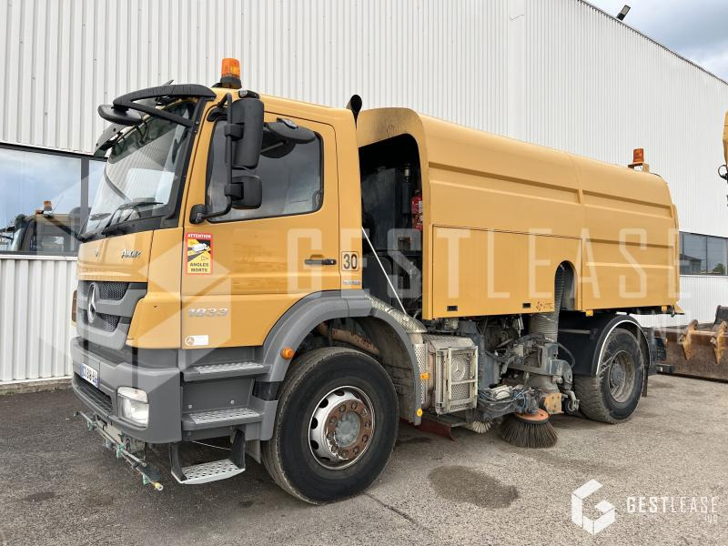 Mercedes AXOR 1833 - Road sweeper: picture 1 Mercedes AXOR 1833 - Road sweeper: picture 1