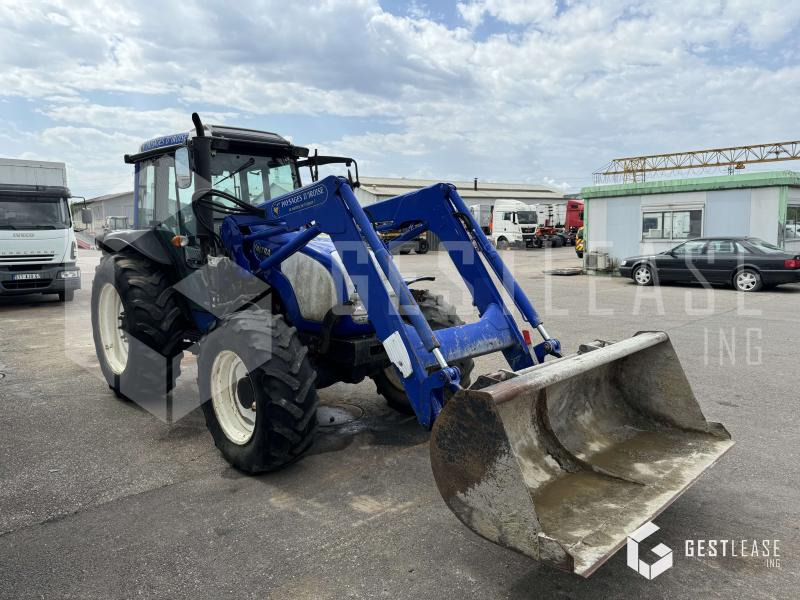 Valtra A72 - Farm tractor: picture 4 Valtra A72 - Farm tractor: picture 4