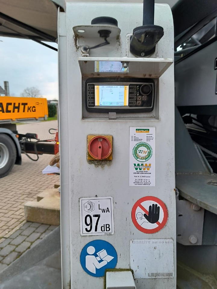 Liebherr L1-24 - Tower crane: picture 5 Liebherr L1-24 - Tower crane: picture 5