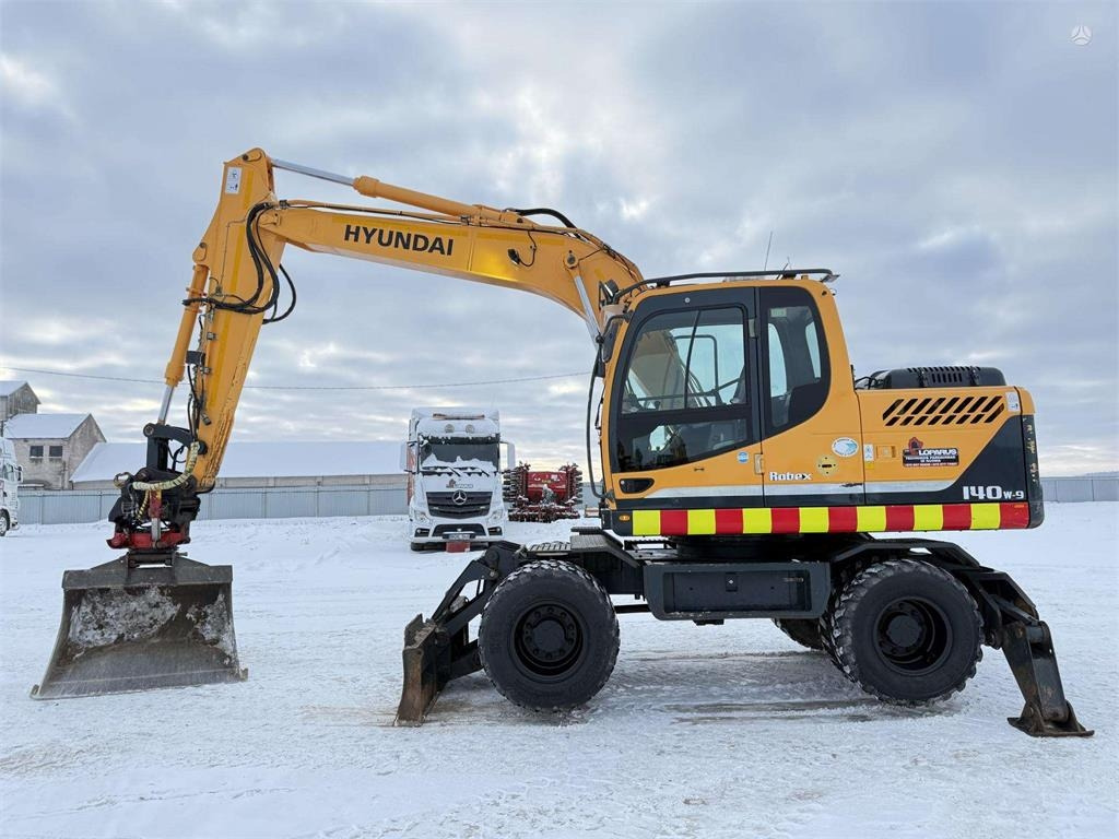Hyundai Robex 140 W-9 ROTOTILT - Wheel excavator: picture 2 Hyundai Robex 140 W-9 ROTOTILT - Wheel excavator: picture 2