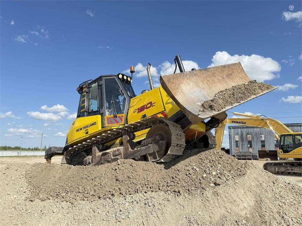 New Holland D150C Ripper - Bulldozer: picture 1 New Holland D150C Ripper - Bulldozer: picture 1