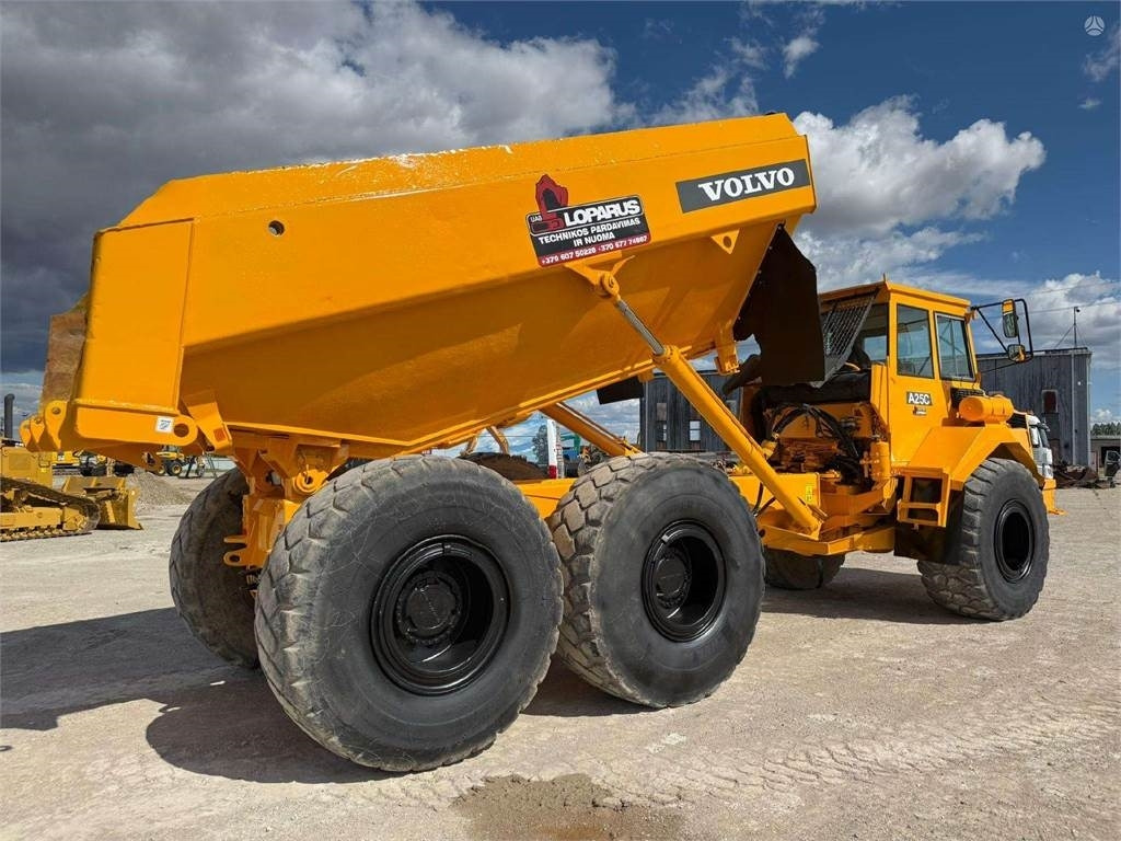 Volvo A25C  - Articulated dump truck: picture 3 Volvo A25C  - Articulated dump truck: picture 3