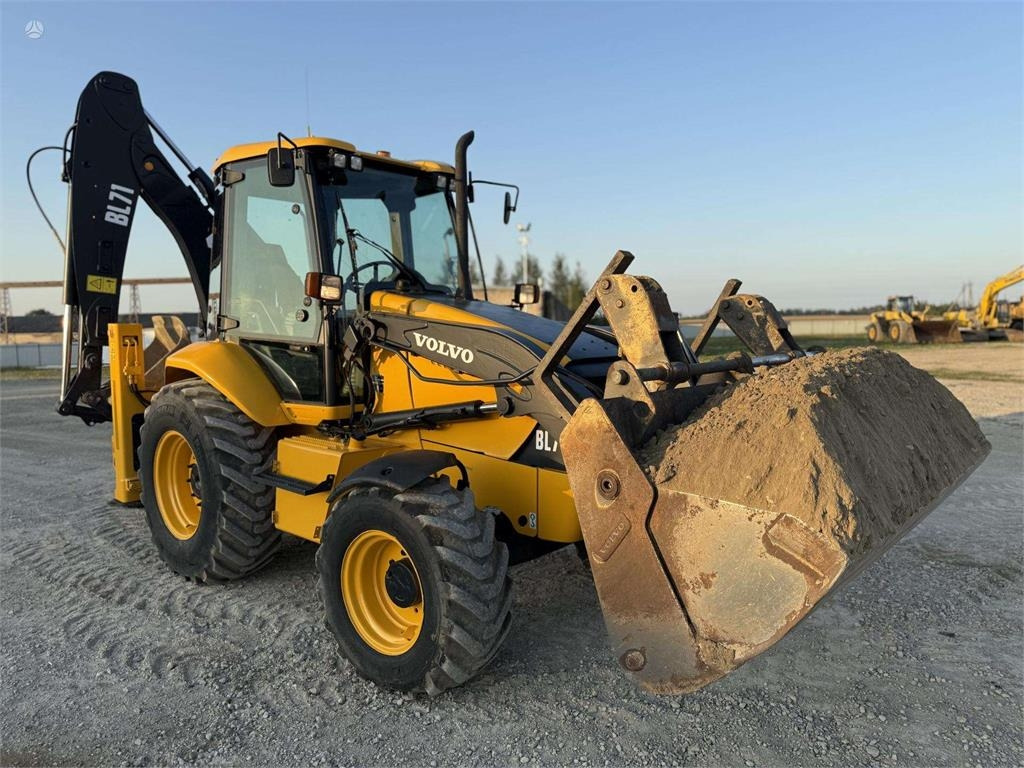 Volvo BL 71 - Backhoe loader: picture 1 Volvo BL 71 - Backhoe loader: picture 1