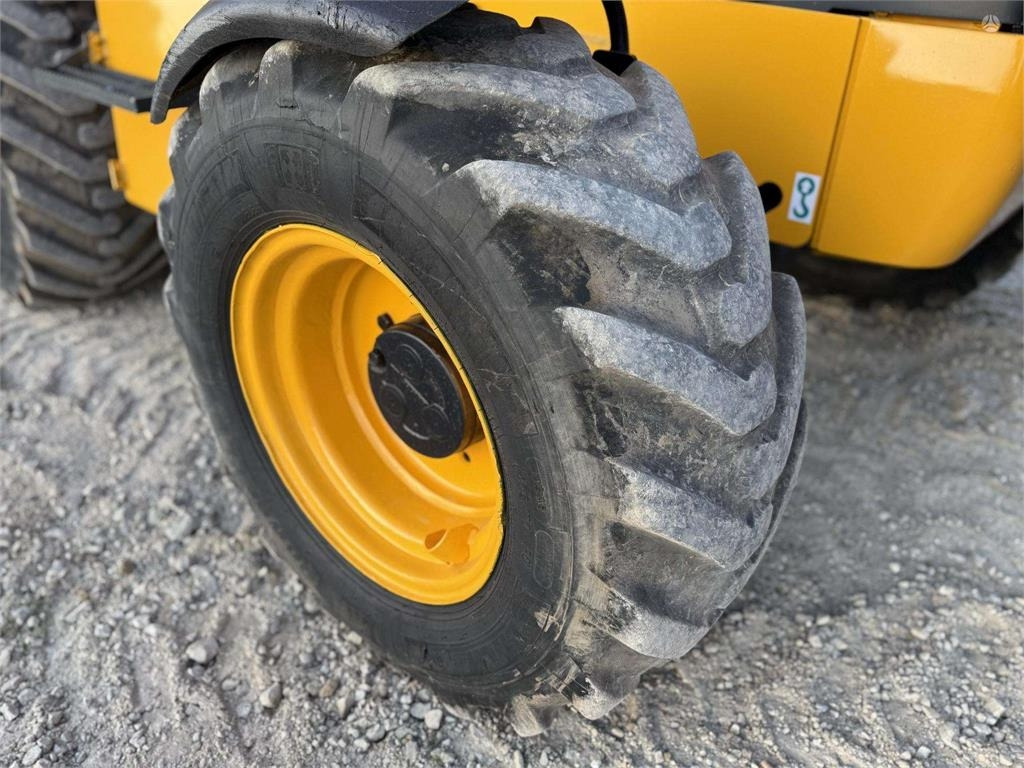 Backhoe loader Volvo BL 71: picture 22