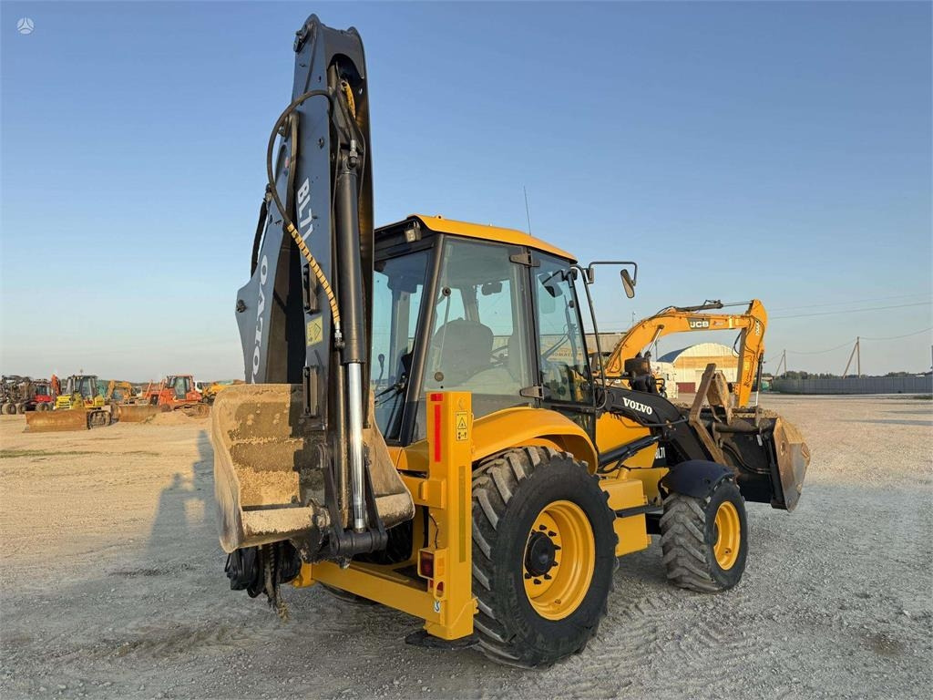 Backhoe loader Volvo BL 71: picture 9