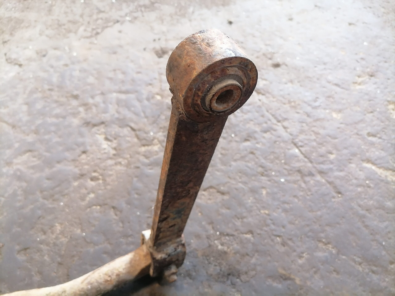 MAN Anti-roll bar 81437156074 - Anti-roll bar for Truck: picture 4 MAN Anti-roll bar 81437156074 - Anti-roll bar for Truck: picture 4