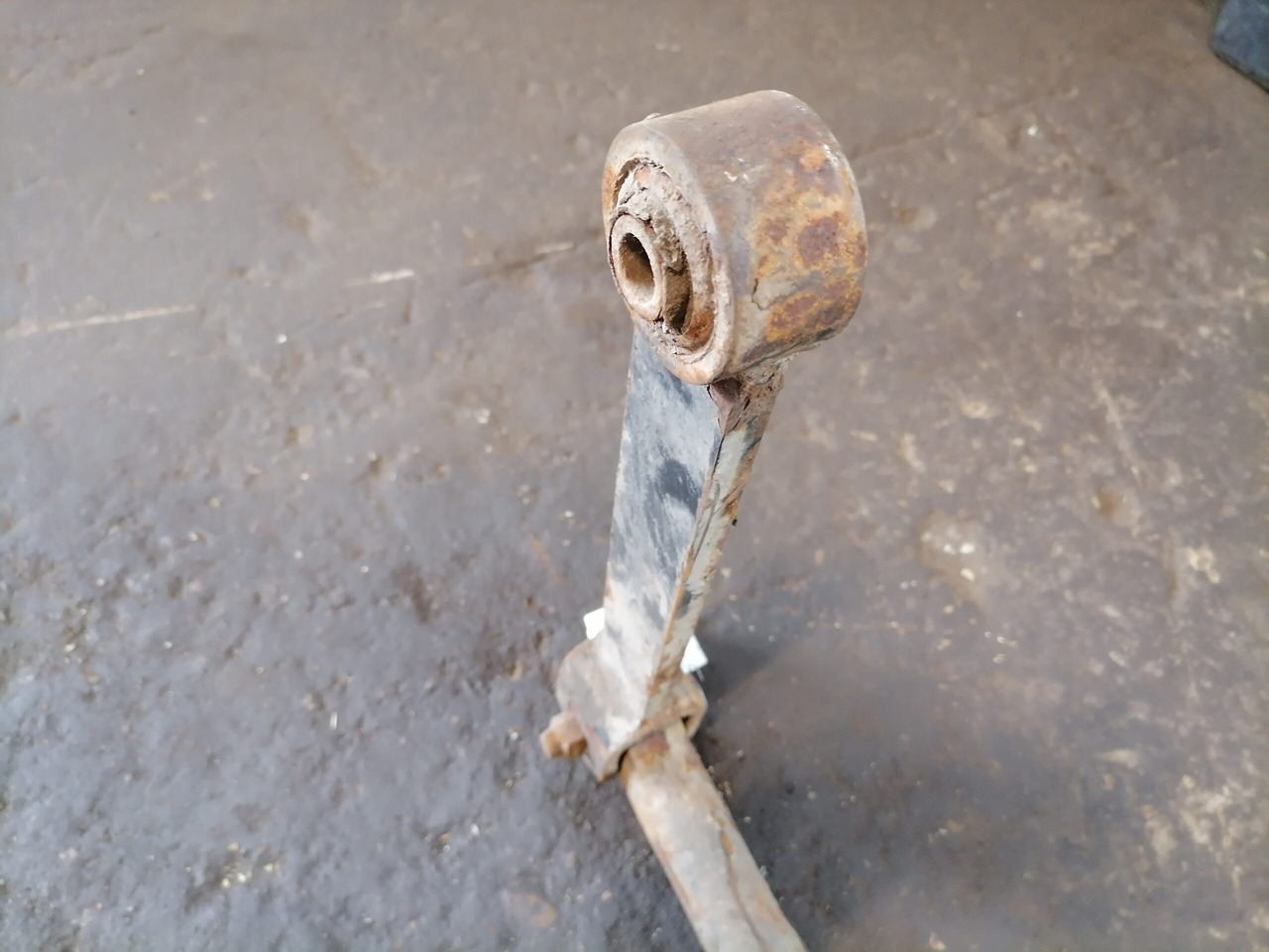 MAN Anti-roll bar 81437156074 - Anti-roll bar for Truck: picture 3 MAN Anti-roll bar 81437156074 - Anti-roll bar for Truck: picture 3