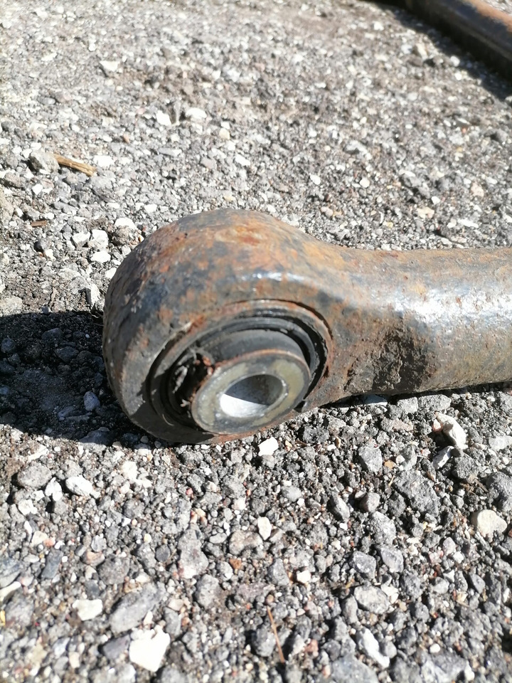 MAN Anti-roll bar 81437156116 - Anti-roll bar for Truck: picture 3 MAN Anti-roll bar 81437156116 - Anti-roll bar for Truck: picture 3