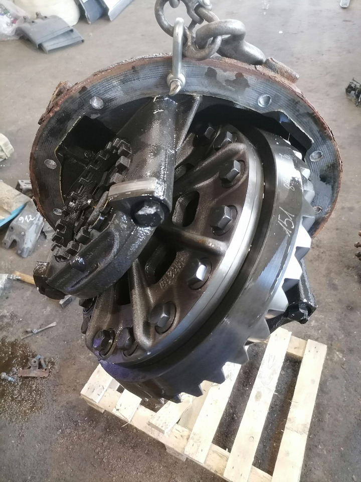 MAN Axel gear 3,7 81350106168 - Final drive for Truck: picture 2 MAN Axel gear 3,7 81350106168 - Final drive for Truck: picture 2