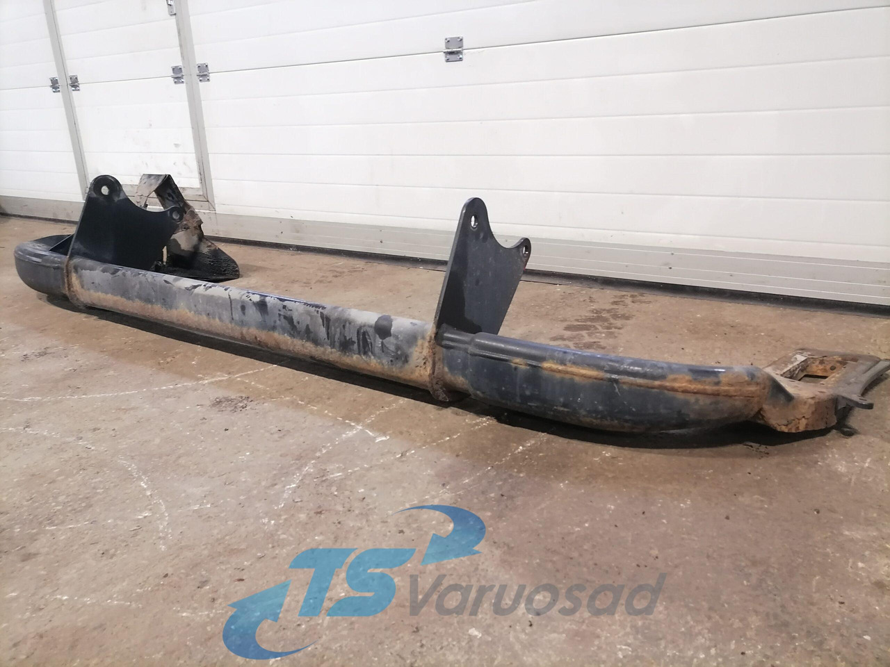 MAN Bumper 81418905171 - Bumper for Truck: picture 2 MAN Bumper 81418905171 - Bumper for Truck: picture 2