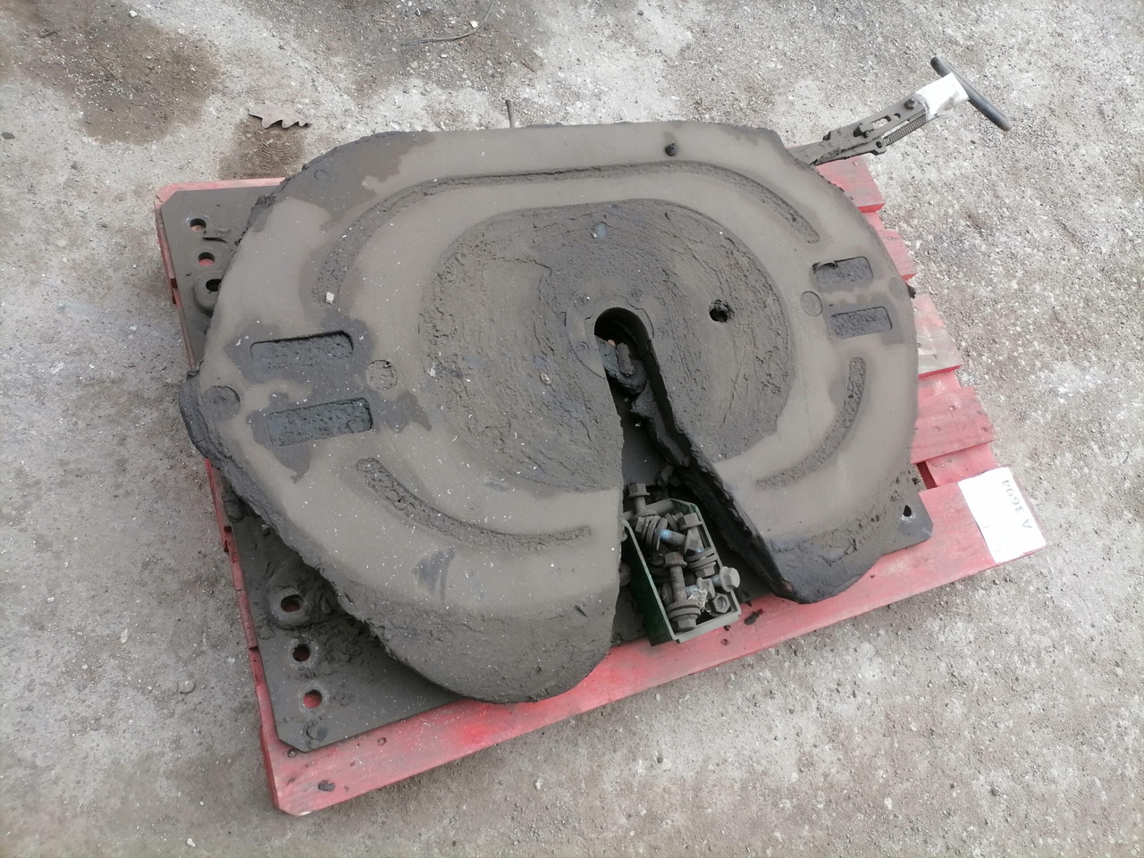 MAN Fifht wheel 81427106217 - Fifth wheel coupling for Truck: picture 2 MAN Fifht wheel 81427106217 - Fifth wheel coupling for Truck: picture 2