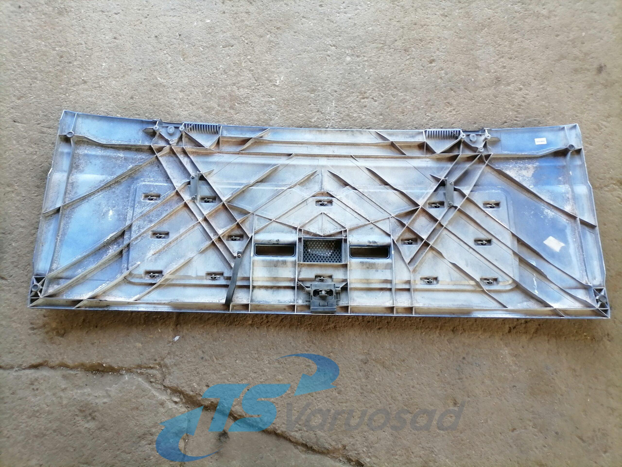MAN Grille panel 81611100053 - Grill for Truck: picture 3 MAN Grille panel 81611100053 - Grill for Truck: picture 3