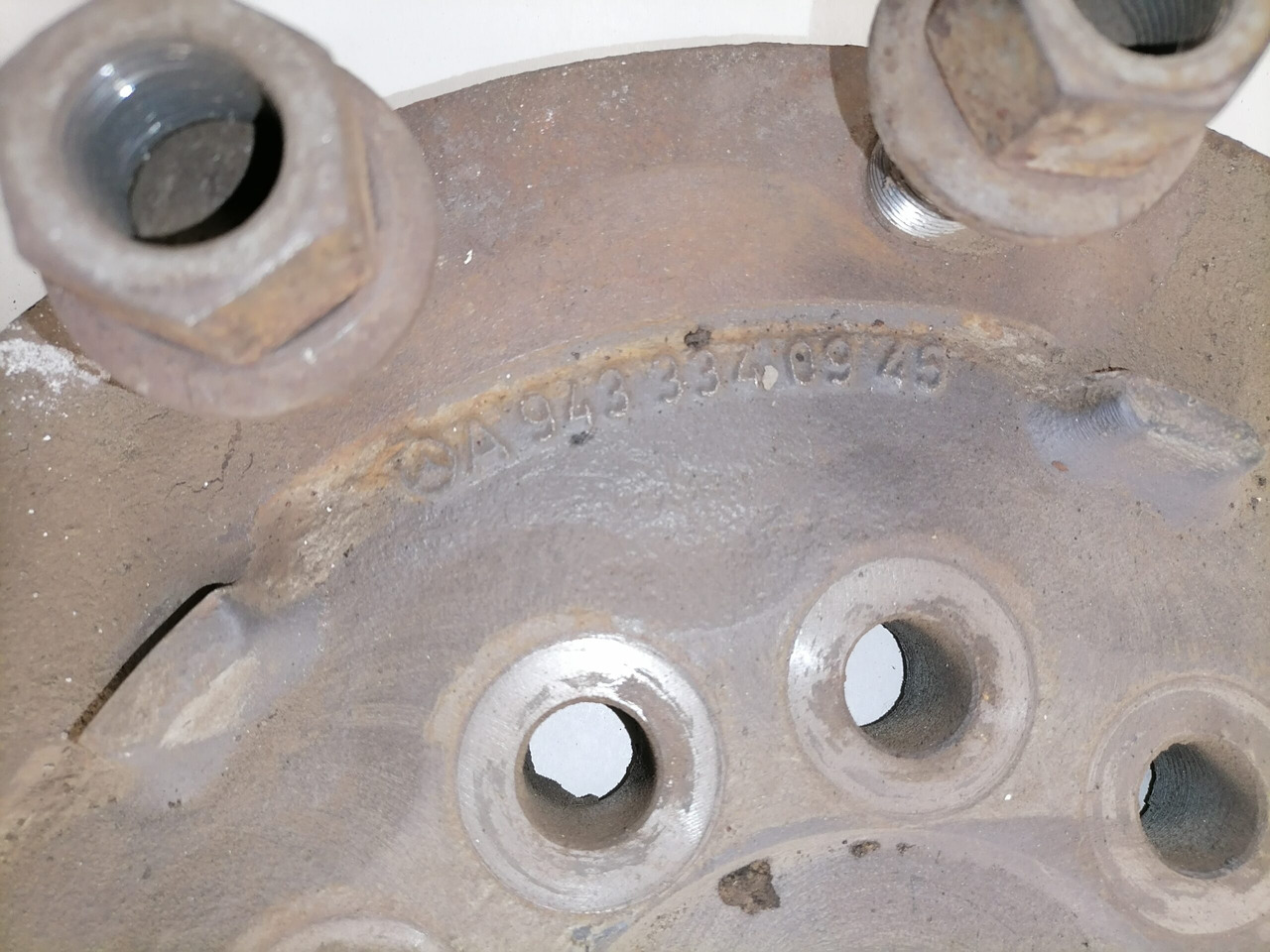 MB Rattarummu flants, esisild 9433340945 - Wheel hub for Truck: picture 3 MB Rattarummu flants, esisild 9433340945 - Wheel hub for Truck: picture 3