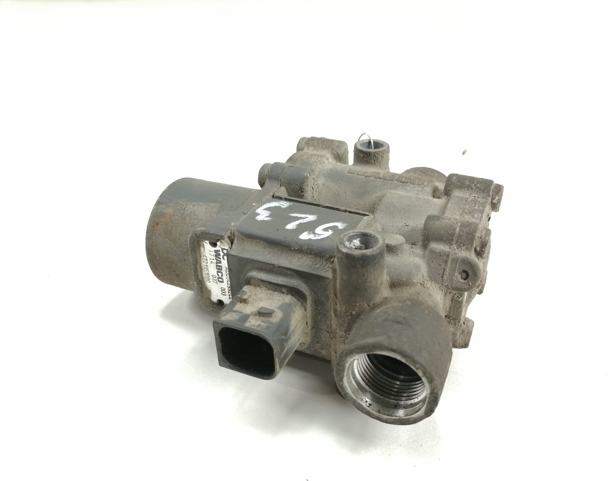 Mercedes-Benz ABS brake valve A0054299244 - Brake valve for Truck: picture 1 Mercedes-Benz ABS brake valve A0054299244 - Brake valve for Truck: picture 1