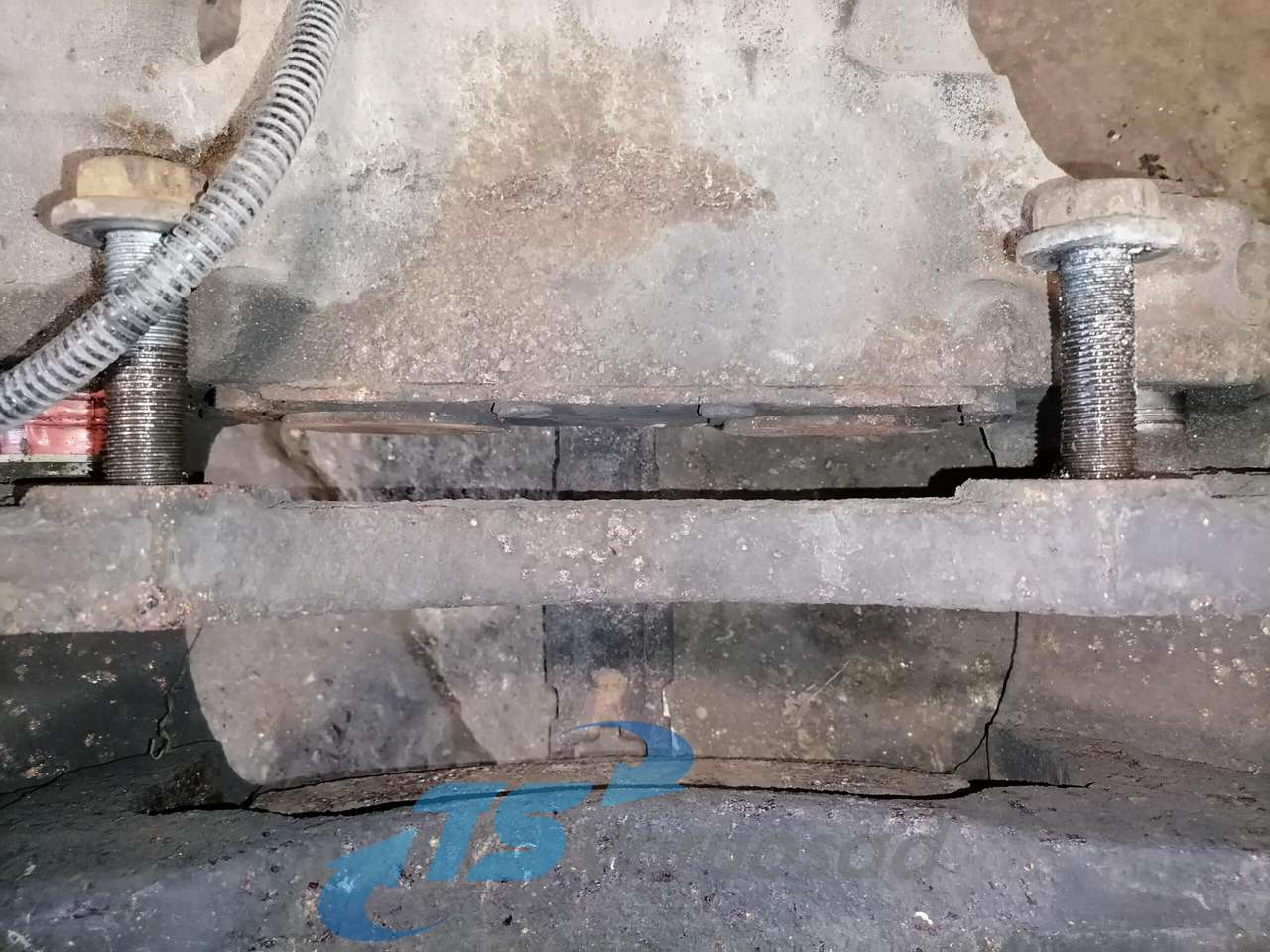 Mercedes-Benz Brake caliper A9444204701 - Brake parts for Truck: picture 2 Mercedes-Benz Brake caliper A9444204701 - Brake parts for Truck: picture 2