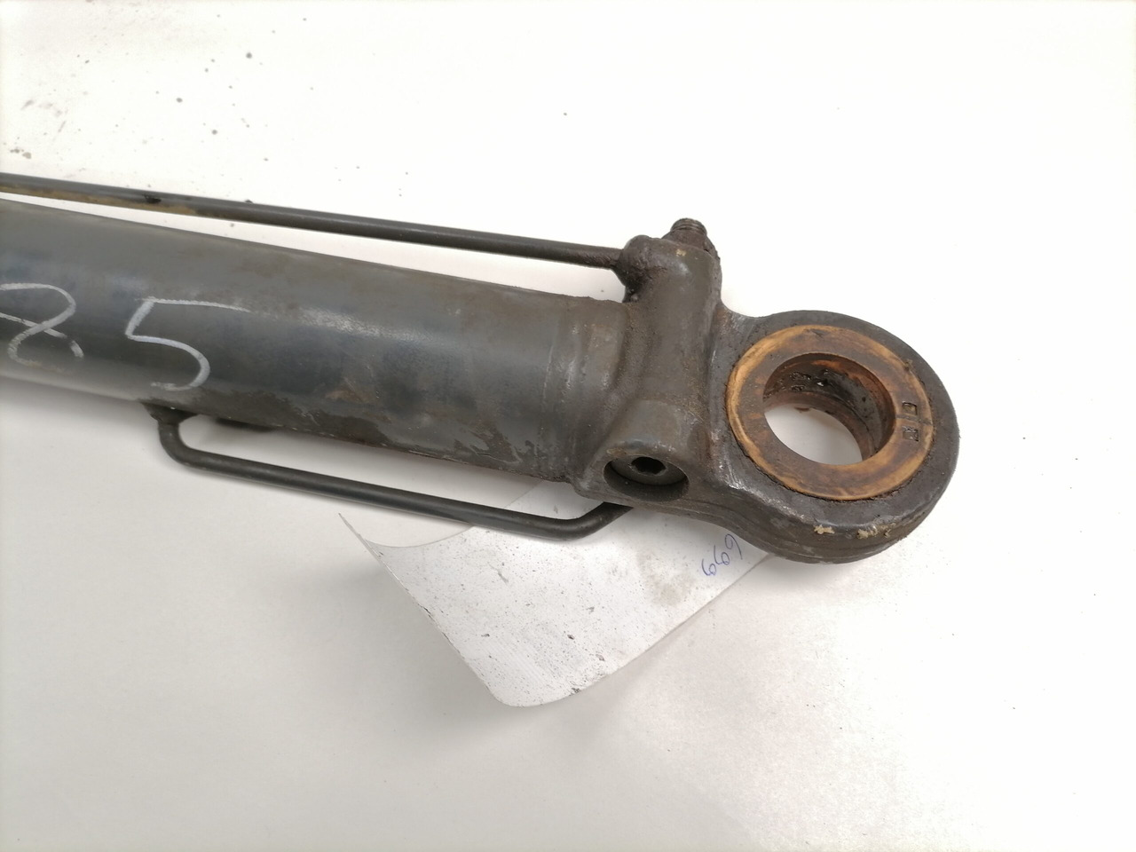 Mercedes-Benz Cab tilting cylinder 0035530205 - Cab suspension for Truck: picture 2 Mercedes-Benz Cab tilting cylinder 0035530205 - Cab suspension for Truck: picture 2