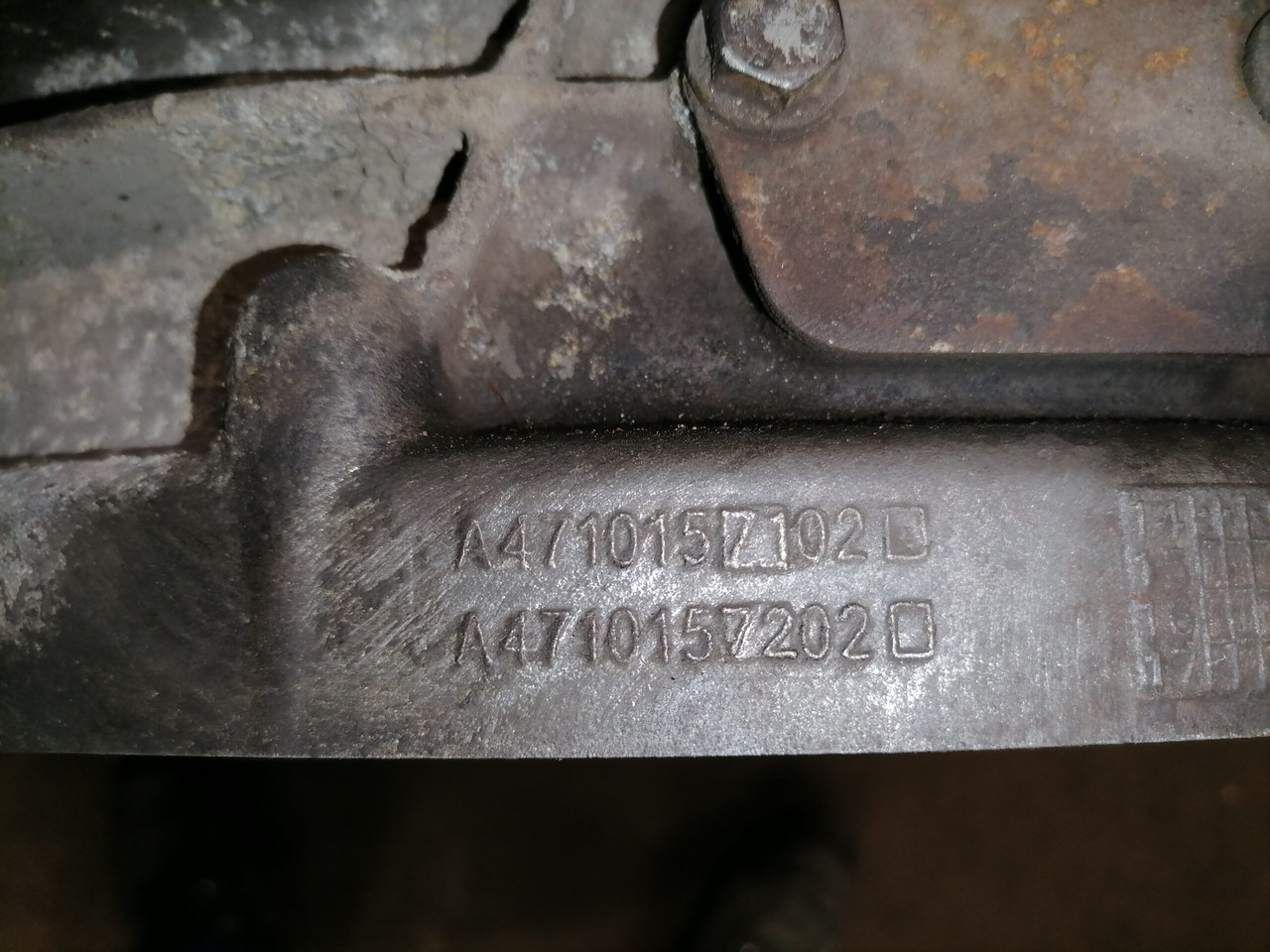 Mercedes-Benz Flywheel housing A4710157102 - Flywheel for Truck: picture 3 Mercedes-Benz Flywheel housing A4710157102 - Flywheel for Truck: picture 3