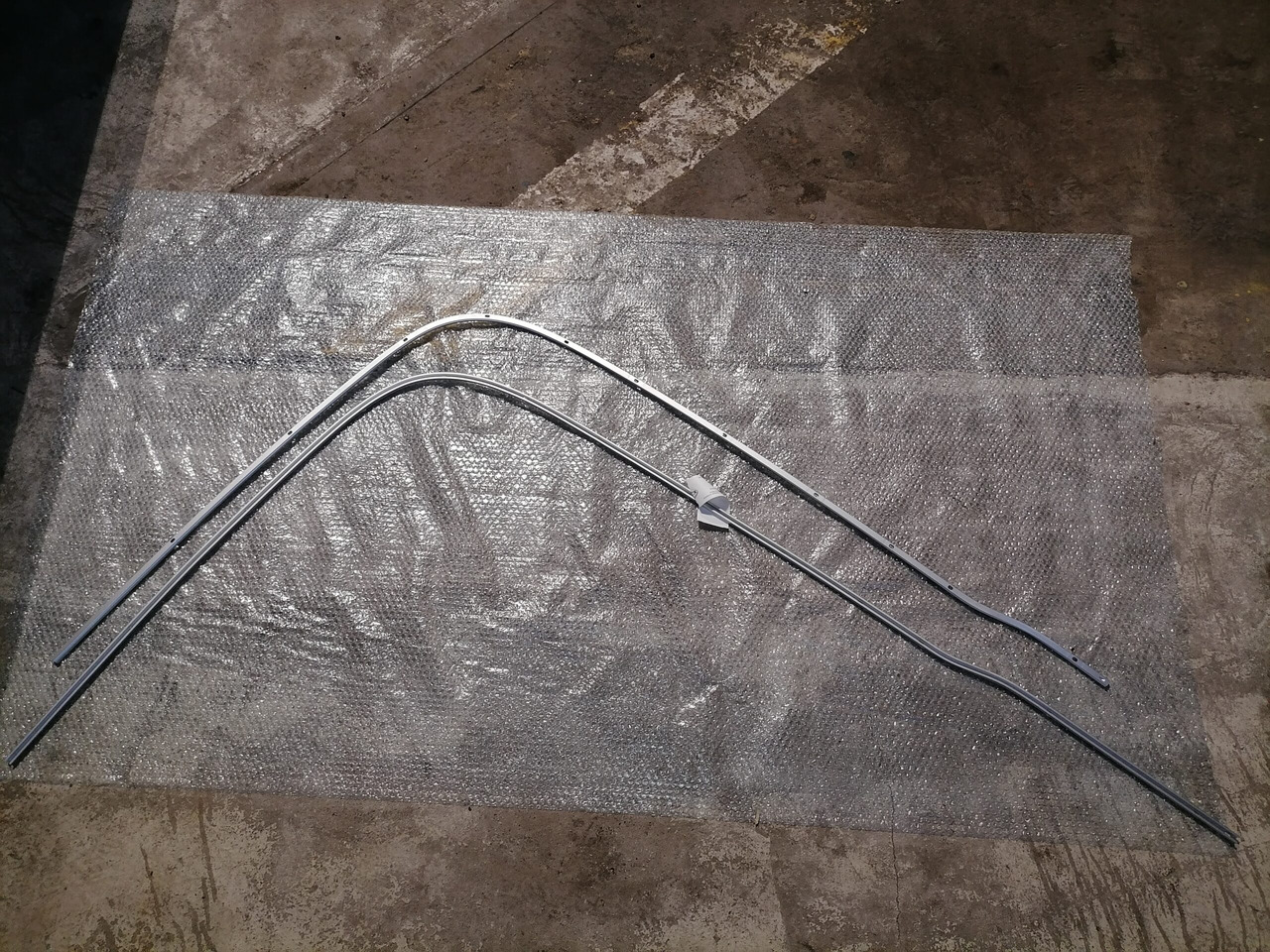 Mercedes-Benz Kardinasiinide komplekt A9608123075 - Universal part for Truck: picture 1 Mercedes-Benz Kardinasiinide komplekt A9608123075 - Universal part for Truck: picture 1