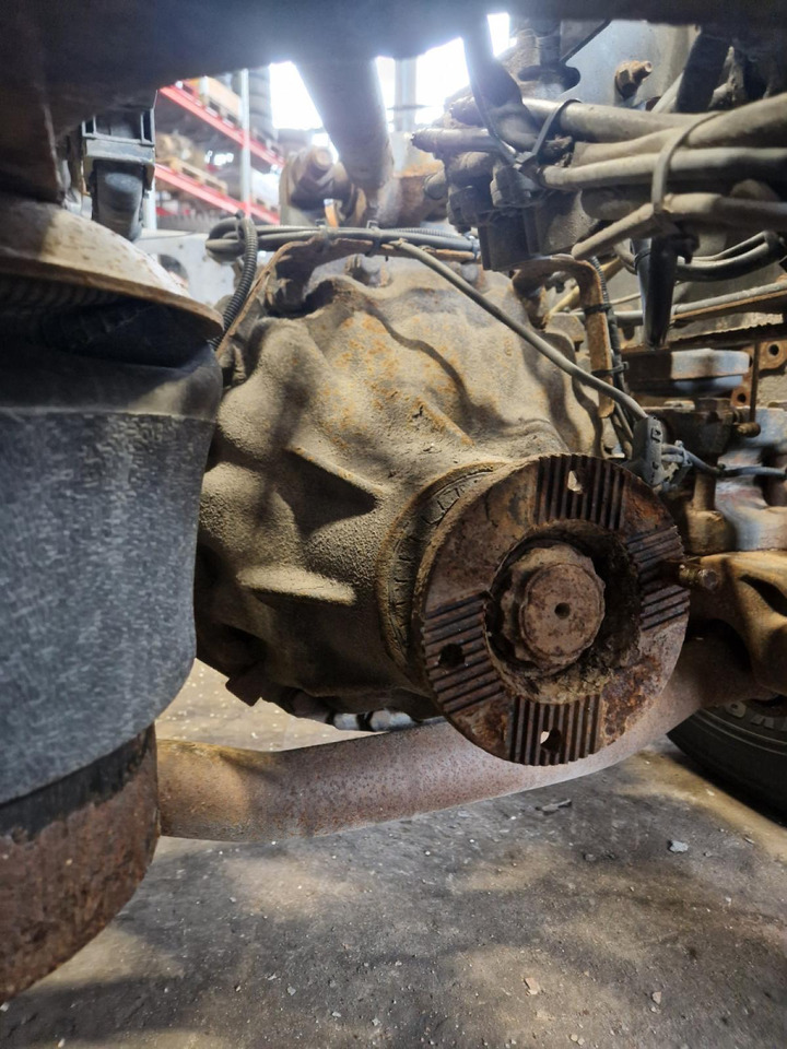 Mercedes-Benz MB Reduktor A0003504303 - Final drive for Truck: picture 1 Mercedes-Benz MB Reduktor A0003504303 - Final drive for Truck: picture 1