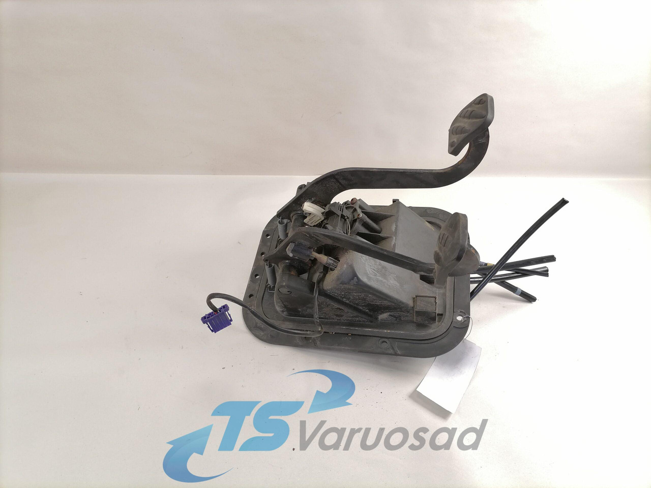 Renault Pedaalide kandur 5010505093 - Fuel processing/ Fuel delivery for Truck: picture 1 Renault Pedaalide kandur 5010505093 - Fuel processing/ Fuel delivery for Truck: picture 1