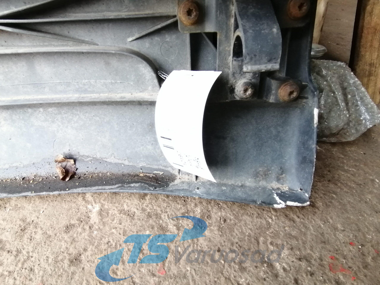 Scania Air deflector 1896199 - Aerodynamics/ Spoiler for Truck: picture 2 Scania Air deflector 1896199 - Aerodynamics/ Spoiler for Truck: picture 2