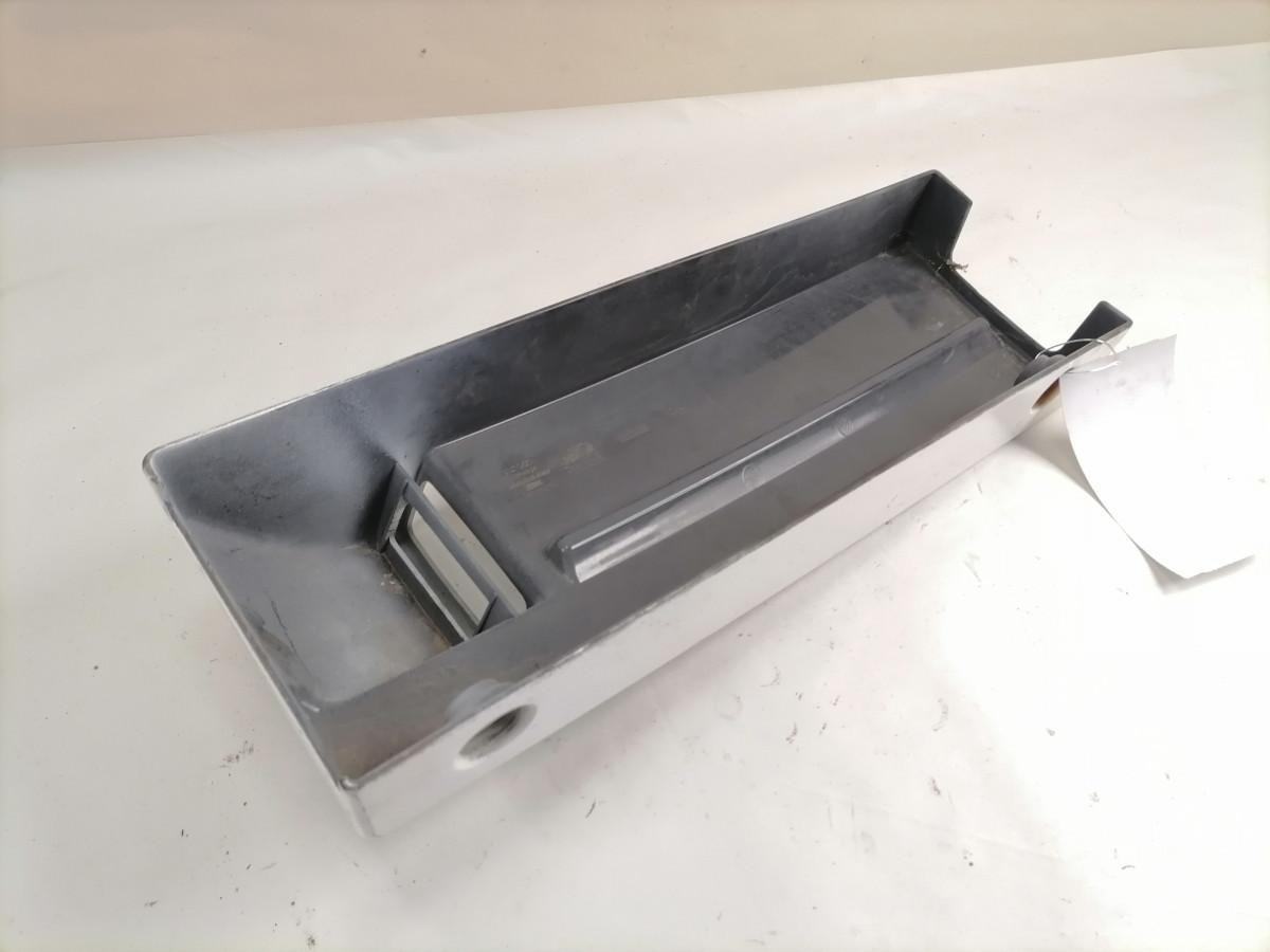 Scania Astmelaua plastik kate, keskmine parem 1946924 - Footstep for Truck: picture 3 Scania Astmelaua plastik kate, keskmine parem 1946924 - Footstep for Truck: picture 3