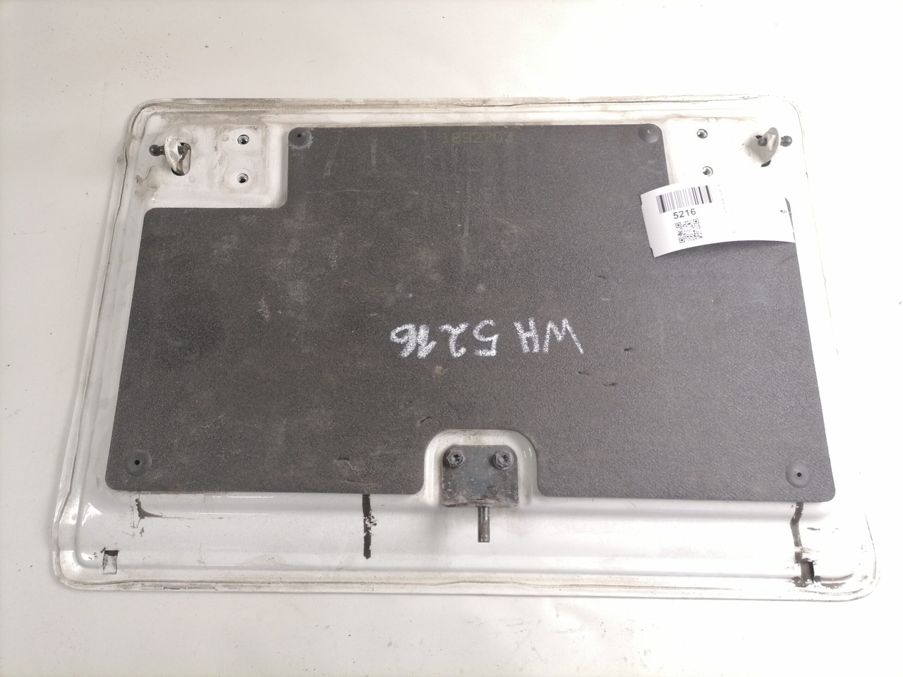 Scania Cab side door 1892703 - Universal part for Truck: picture 2 Scania Cab side door 1892703 - Universal part for Truck: picture 2