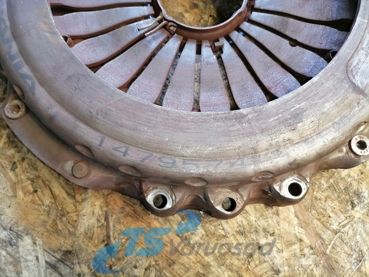 Scania Clutch 1479574 - Clutch and parts for Truck: picture 3 Scania Clutch 1479574 - Clutch and parts for Truck: picture 3