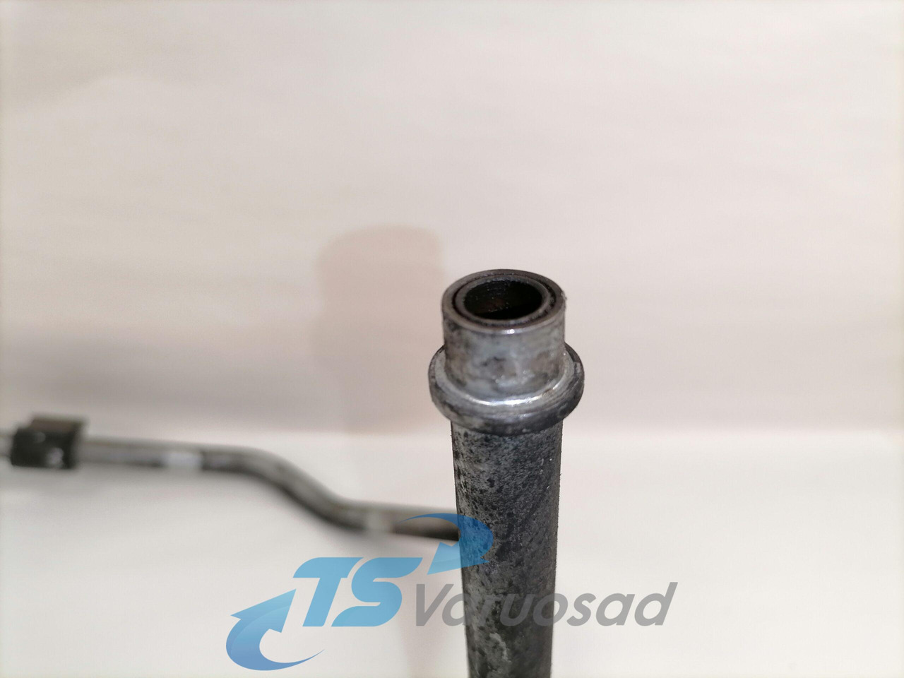 Scania Compressor air pipe 1863947 - Air brake compressor for Truck: picture 3 Scania Compressor air pipe 1863947 - Air brake compressor for Truck: picture 3