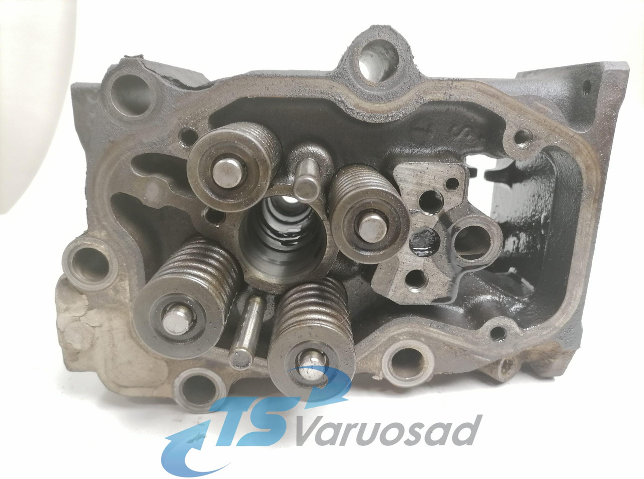 Scania Cylinder head, HPI 1804716 - Cylinder head for Truck: picture 2 Scania Cylinder head, HPI 1804716 - Cylinder head for Truck: picture 2