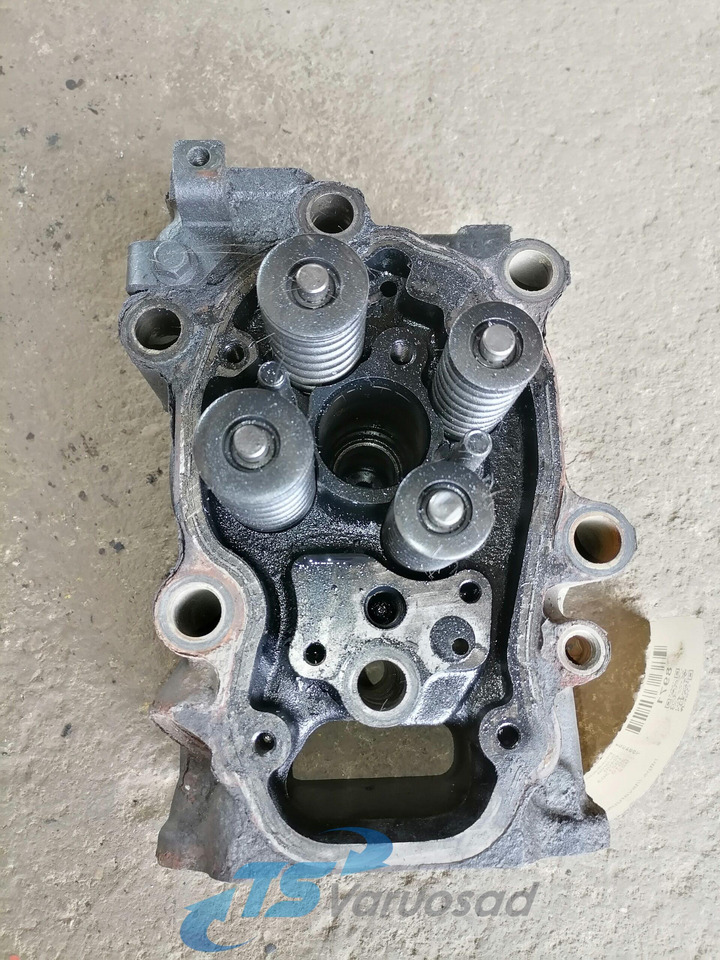 Scania Cylinder head, XPI 1921303 - Cylinder head for Truck: picture 2 Scania Cylinder head, XPI 1921303 - Cylinder head for Truck: picture 2