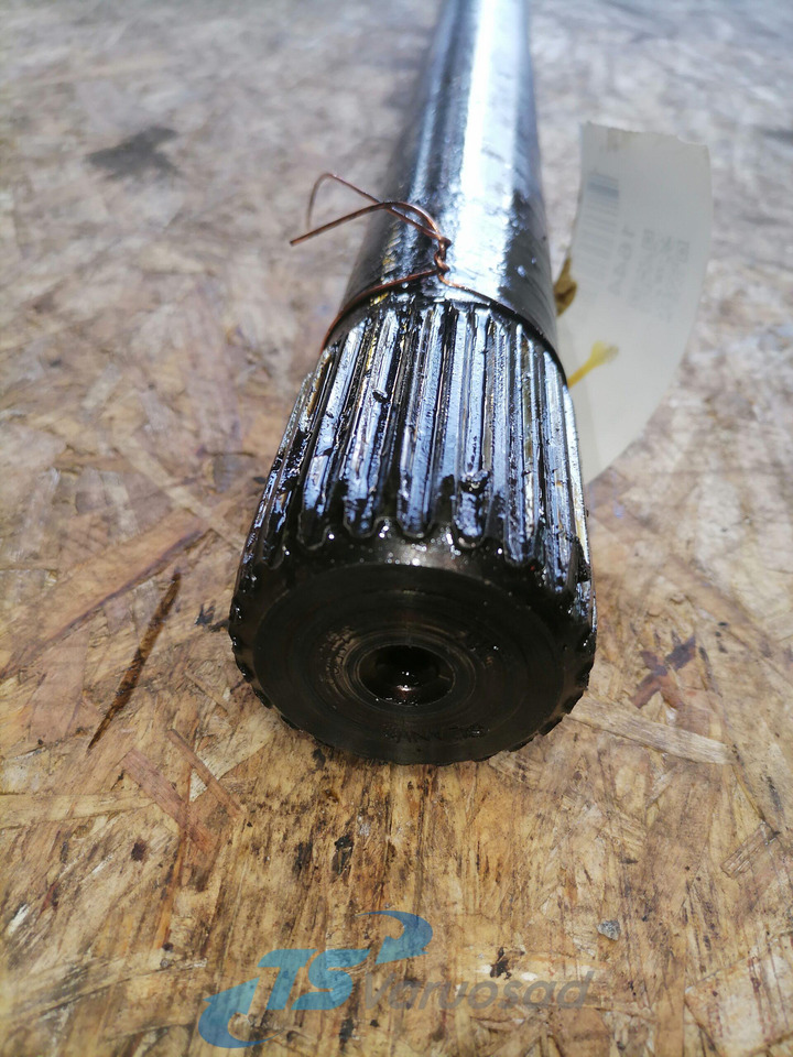 Scania Drive shaft 1315681 - Drive shaft for Truck: picture 4 Scania Drive shaft 1315681 - Drive shaft for Truck: picture 4