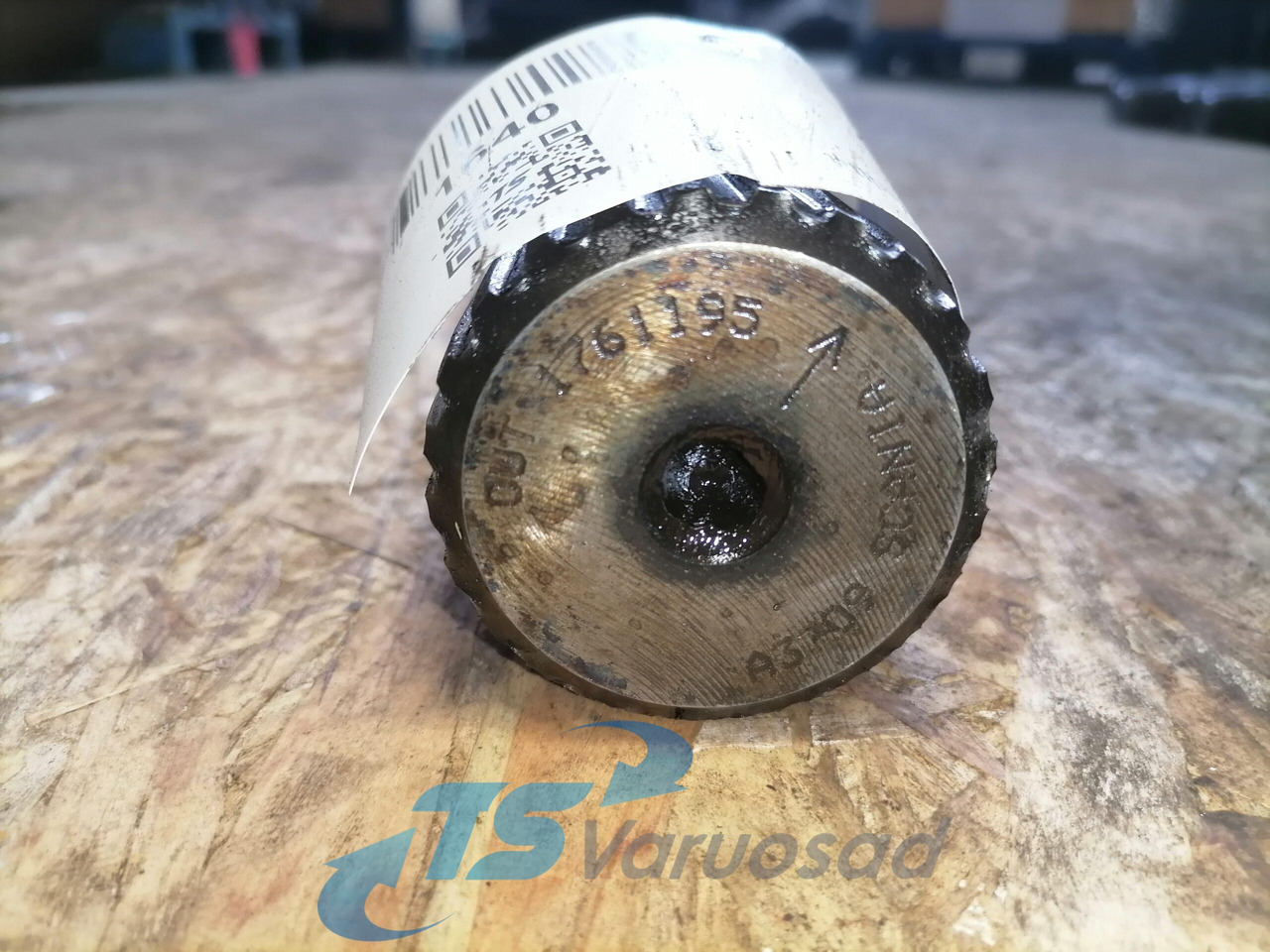 Scania Drive shaft 1761195 - Drive shaft for Truck: picture 4 Scania Drive shaft 1761195 - Drive shaft for Truck: picture 4