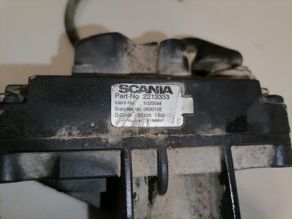 Scania Electric throttle 2213333 - Intake manifold for Truck: picture 4 Scania Electric throttle 2213333 - Intake manifold for Truck: picture 4