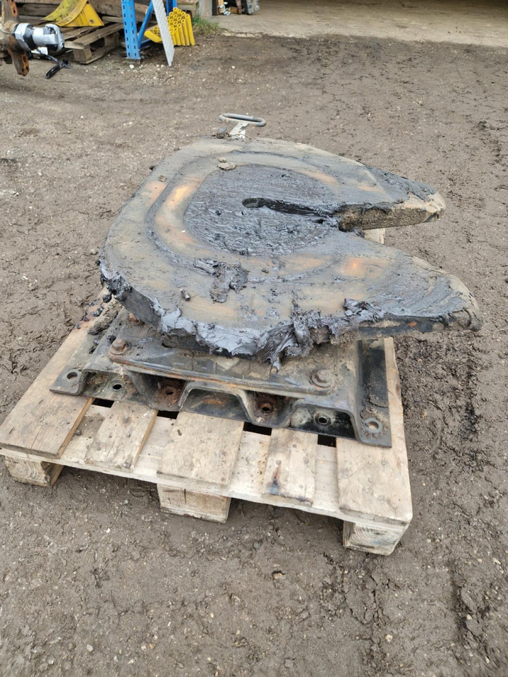 Scania Fifht wheel MP1101 - Fifth wheel coupling for Truck: picture 1 Scania Fifht wheel MP1101 - Fifth wheel coupling for Truck: picture 1