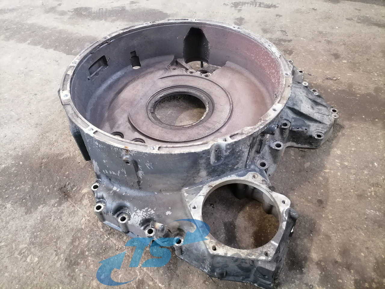Scania Flywheel housing 1520268 - Flywheel for Truck: picture 3 Scania Flywheel housing 1520268 - Flywheel for Truck: picture 3