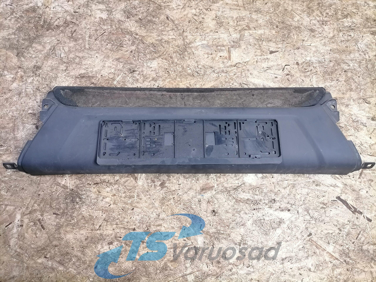 Scania Front bumper cover plastic 1865181 - Aerodynamics/ Spoiler for Truck: picture 5 Scania Front bumper cover plastic 1865181 - Aerodynamics/ Spoiler for Truck: picture 5