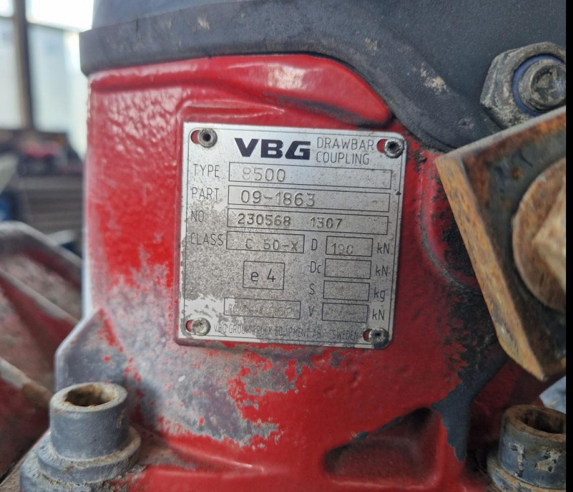 Scania Haakeseade VBG 8500 VBG8500 - Fifth wheel coupling for Truck: picture 4 Scania Haakeseade VBG 8500 VBG8500 - Fifth wheel coupling for Truck: picture 4