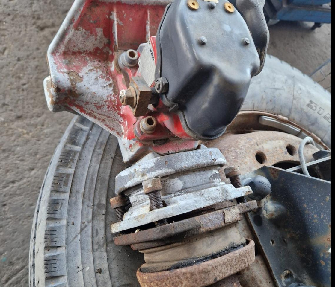 Scania Haakeseade VBG 8500 VBG8500 - Fifth wheel coupling for Truck: picture 1 Scania Haakeseade VBG 8500 VBG8500 - Fifth wheel coupling for Truck: picture 1